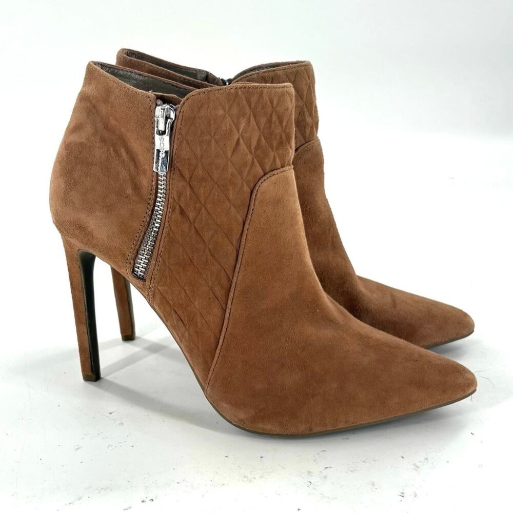 BCBGeneration Chameleon Booties 10 Suede Tan Boots Ankle Zip Heel Quilted